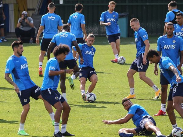 Fenerbahçe'de Jose Sosa İçin Karar Verildi!