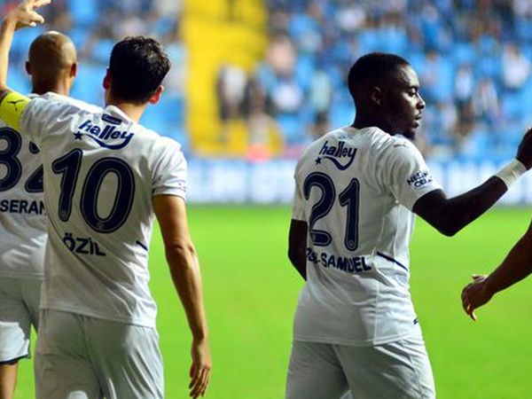 Fenerbahçe'de Mesut Özil Formuyla Beklentilerin Altında Kaldı!
