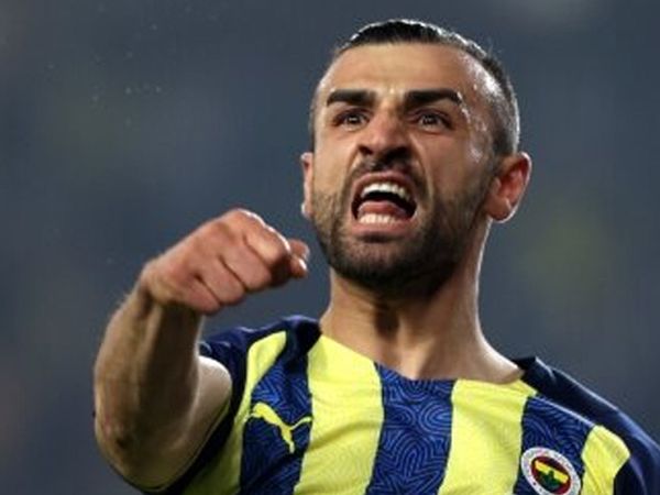 Fenerbahçe'de Serdar Dursun'un İstatistiği Dikkat Çekti!
