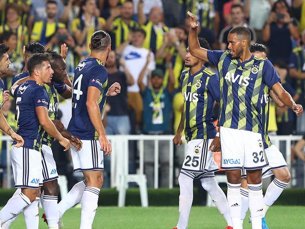 Fenerbahçe'de Vedat Muriqi Hareketliliği Yaşanıyor!