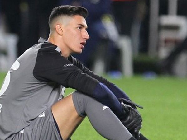 Fenerbahçe'den Benfica'ya transferi gündemde olan Berke Özer hakkında dikkat çeken açıklama!