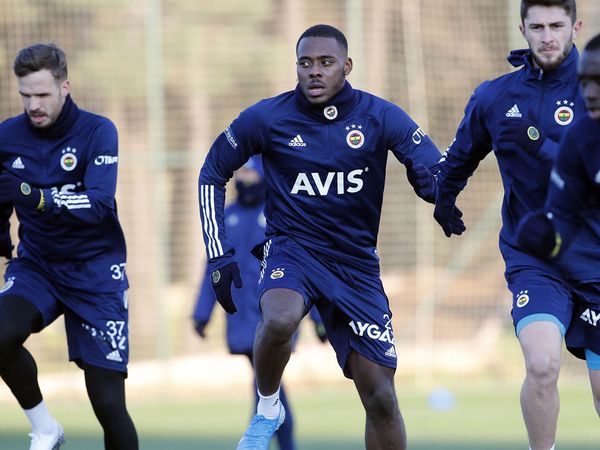 Fenerbahçeli Bright Osayi-Samuel Rangers İle Anlaşma Sağladı!