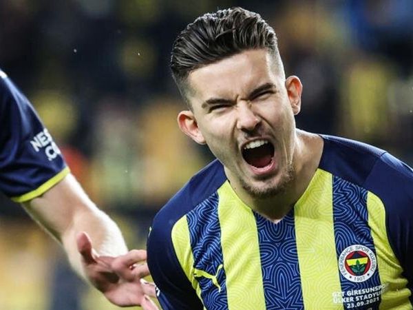 Fenerbahçeli Ferdi Kadıoğlu A Milli Takım'da Oynamak İstediğini Stefan Kuntz'a Bildirdi!