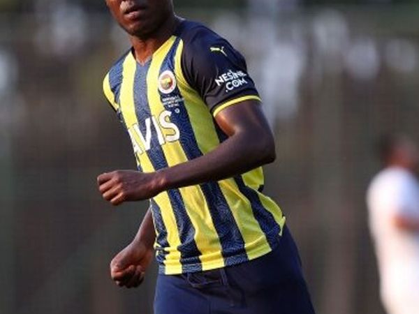 Fenerbahçe'nin Antwerp'e kiraladığı Mbwana Samatta'yı Aston Villa transfer etmek istiyor!