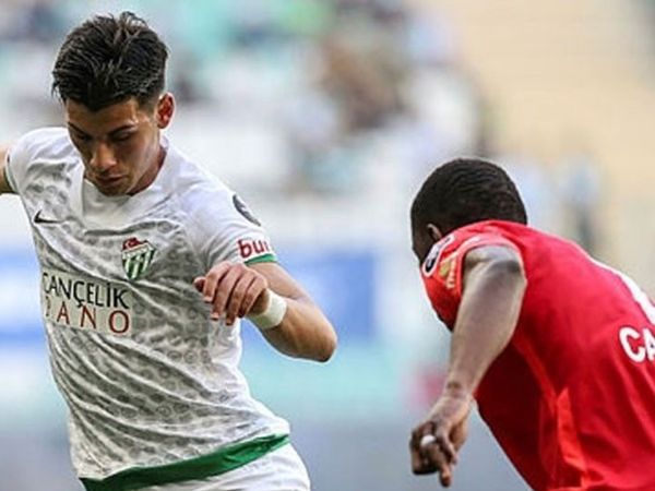 Fenerbahçe'nin, Bursaspor'a kiraladığı Uğur Kaan Yıldız transferinde yeni gelişmeler var!