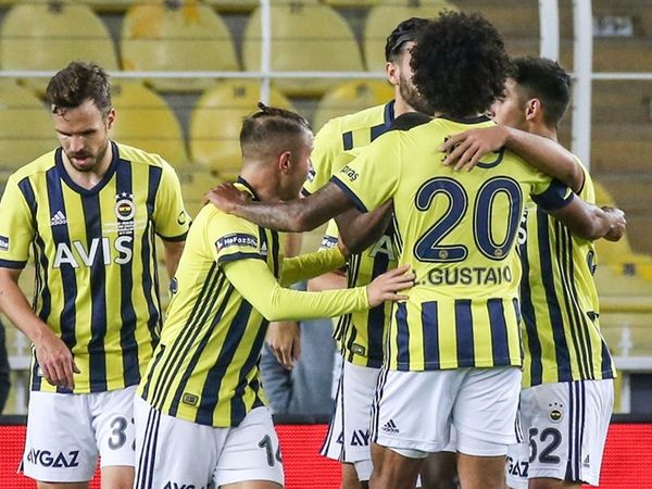 Fenerbahçe'nin Dimitrios Pelkas İçin Lyon'dan Talebi Belli Oldu!