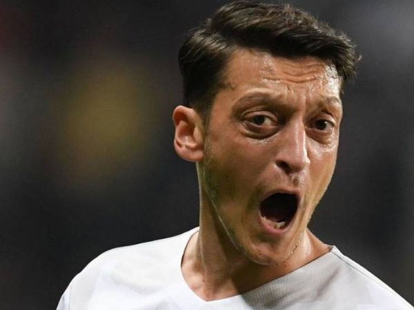 Fenerbahçe'nin Gaziantep FK'ya 3-2 Mağlup Olmasının Ardından Mesut Özil'den Takıma Tepki Geldi!