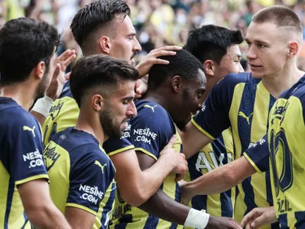 Fenerbahçe'nin Yeni Transferi Diego Rossi Takımdan Ayrılıyor!