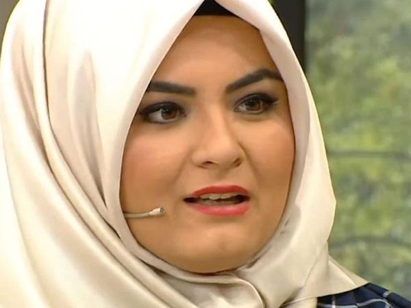 Fenomen gelin adayı Hanife Gürdal daracık taytıyla ortalığı kasıp kavurdu