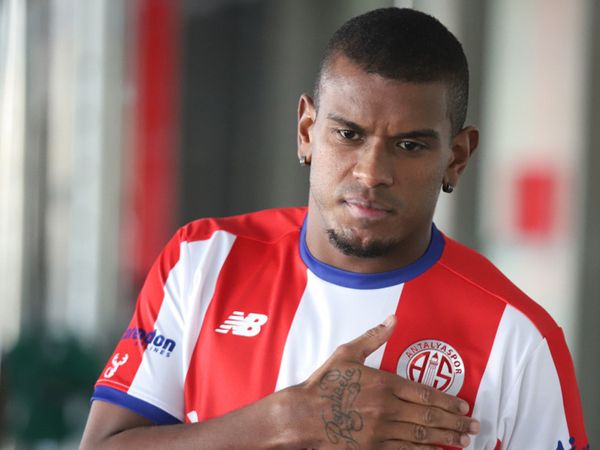 Fernando Lucas Martins Kimdir?