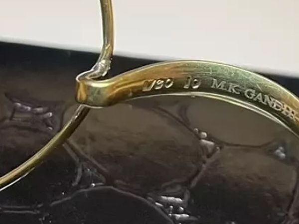 Fiyatı Herkesi Şaşırttı! Gandi'nin Gözlüğü Müzayede Satışa Çıkarılıyor