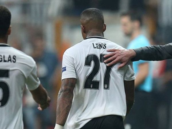 Flamengo Beşiktaş'tan Douglas'ı Transfer Etmek İstiyor!