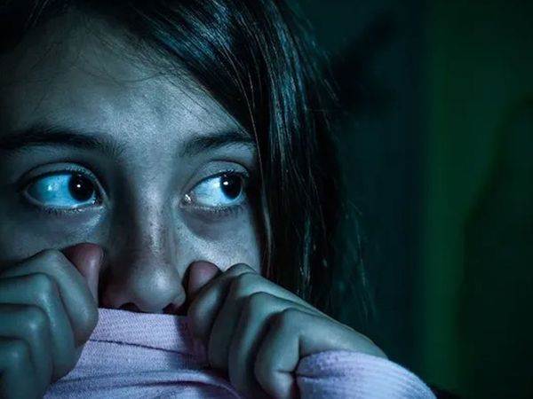 Fotoğraflardaki detayı fark edince şok olacaksınız