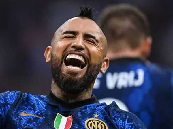 Galatasaray Arturo Vidal'ı transfer etmek istiyor!