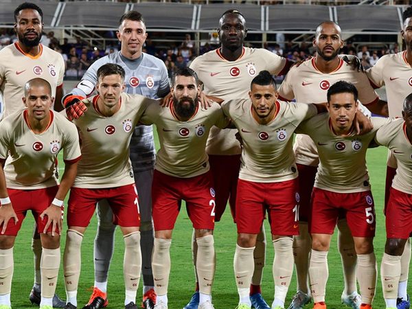 Galatasaray Christian Luyindama İçin Takım Arıyor!