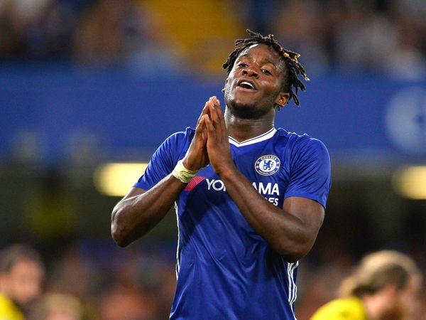 Galatasaray Michy Batshuayi'yi Transfer Etmek İstiyor!
