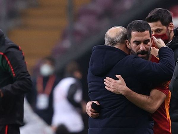 Galatasaray'da Arda Turan Hakkında Karar Belli Oldu!