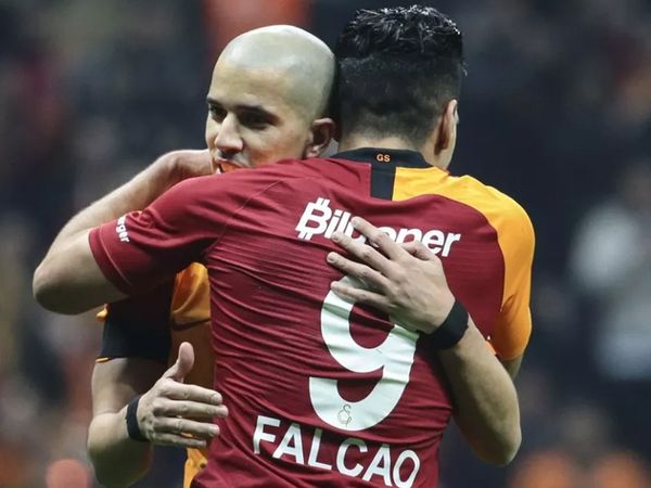 Galatasaray'da Falcao ve Feghouli Krizi!