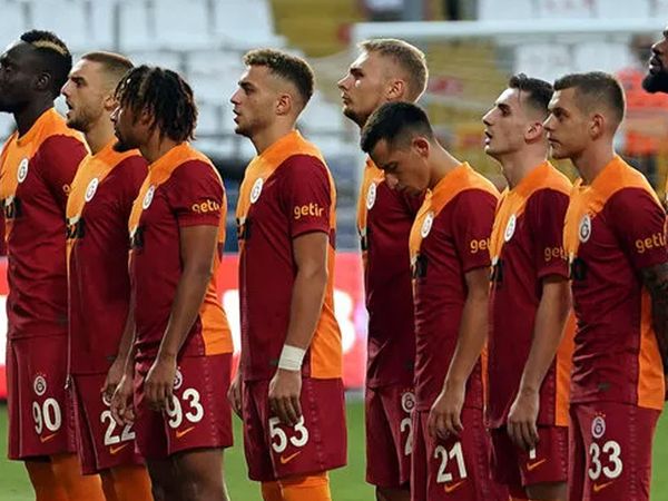 Galatasaray'da Fernando Muslera Performansıyla Tepki Çekiyor!