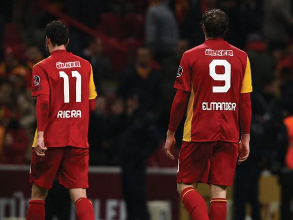 Galatasaray'da Johan Elmander ve Albert Riera Geri Dönüyor!