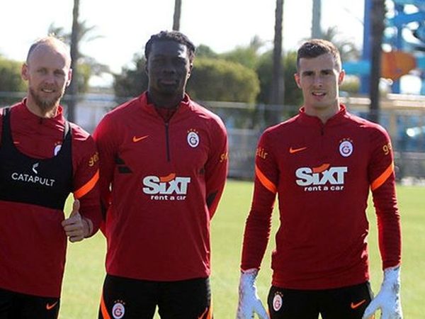 Galatasaray'da kaleci Inaki Pena'nın transfer durumu belli oldu! Yıldız file bekçisi Barcelona'ya geri dönüyor