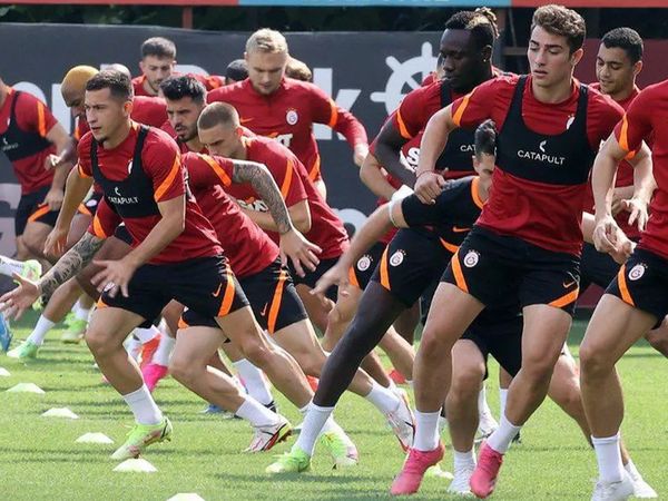 Galatasaray'da Olimpiu Morutan Dil Sorunu Yaşıyormuş!