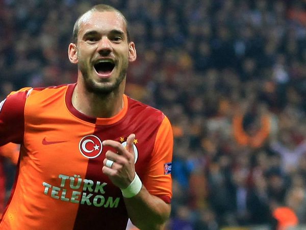 Galatasaray'da Olimpiu Morutan Eski Yıldız Wesley Sneijder'i Hatırlatıyor!