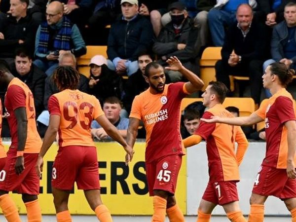 Galatasaray'da Sacha Boey Takımla Çalışmalara Başladı!