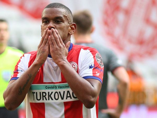 Galatasaray'ın Antalyasporlu Fernando Lucas Martins transferiyle ilgilenmesi hakkında Başkan Aziz Çetin açıklamalarda bulundu!