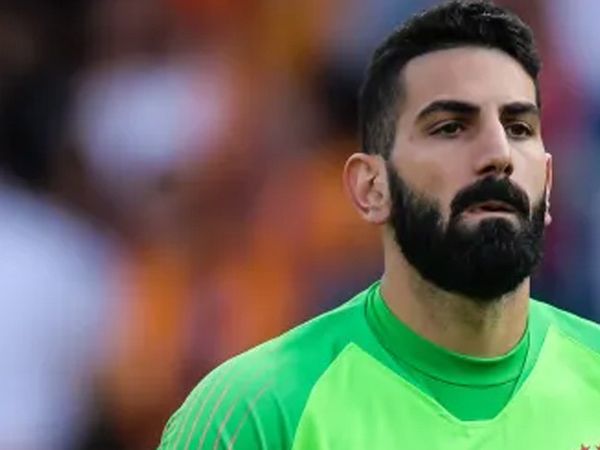Galatasaray'ın Eski Kalecisi Hayrettin Demirbaş İsmail Çipe İle Fenerbahçeli Berke Özer'i Kıyasladı!