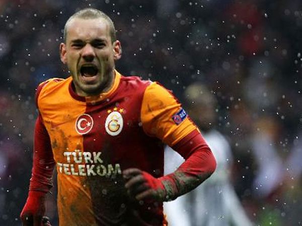 Galatasaray'ın eski yıldızı Wesley Sneijder'in teknik adamlık kariyeri başlıyor!