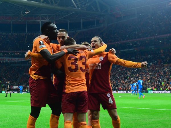 Galatasaray'ın Marsilya Zaferi Avrupa'da Manşetlere Taşındı!