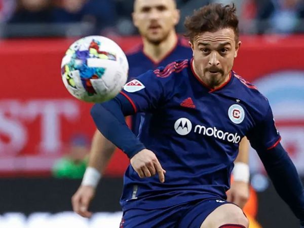 Galatasaray'ın uzun zamandır transfer gündeminde olan Xherdan Shaqiri'yi Fenerbahçe yakın takibe aldı!