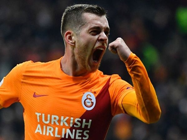 Galatasaraylı Alexandru Cicaldau'yu Real Betis transfer etmek istiyor!