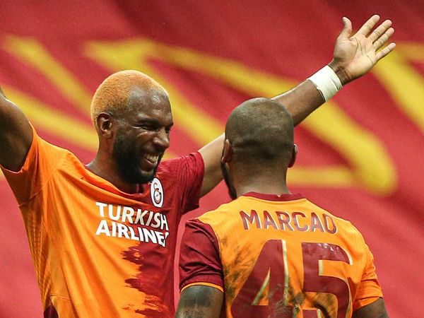 Galatasaraylı Yıldız Ryan Babel Rap Albümü Çıkardı!
