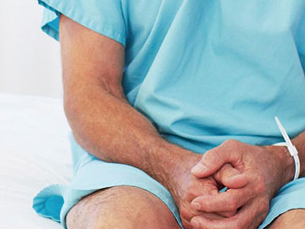 Genç adamın cinsel organı simsiyah oldu! Korkunç gerçeği doktorlar ortaya çıkardı