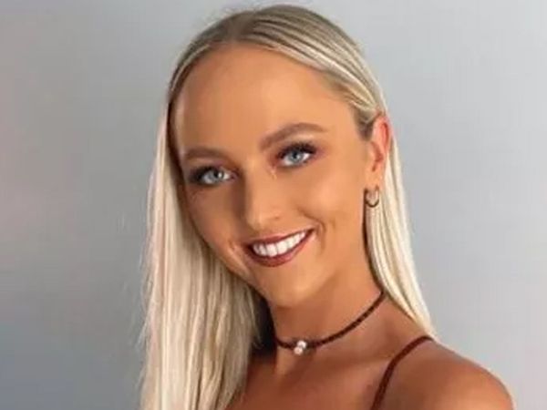 Giydiği kıyafetler müstehcen bulunduğu için işten kovuldu! Ardından öyle bir fotoğraf paylaştı ki servet kazanıyor
