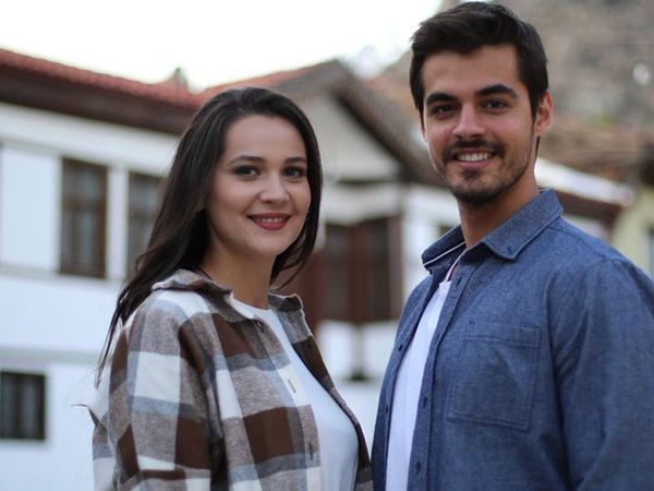 Gönül Dağı’nın Dilek’i  Gülsim Ali İlhan’ın cesur pozları olay oldu! Diziden ayrılınca açıldıkça açıldı