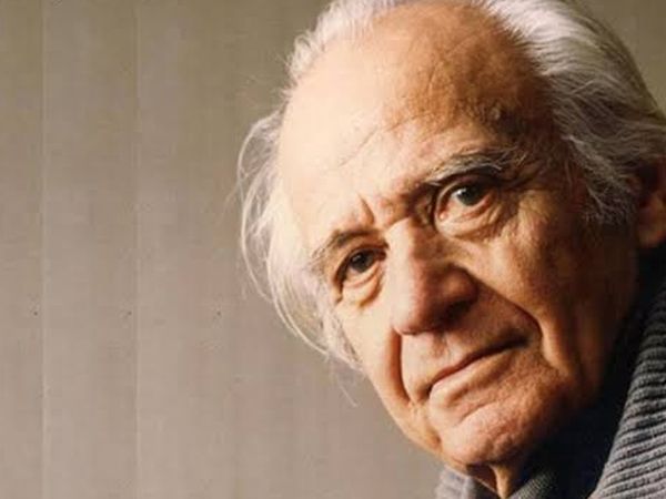 Gücü Kaleminde Olan Yazar: Rıfat Ilgaz Kimdir?