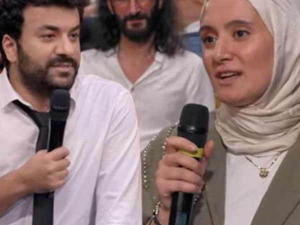 Hasan Can Kaya bile şaşırdı Esra öğretmenin boşanma sebebini duyan şoke oldu