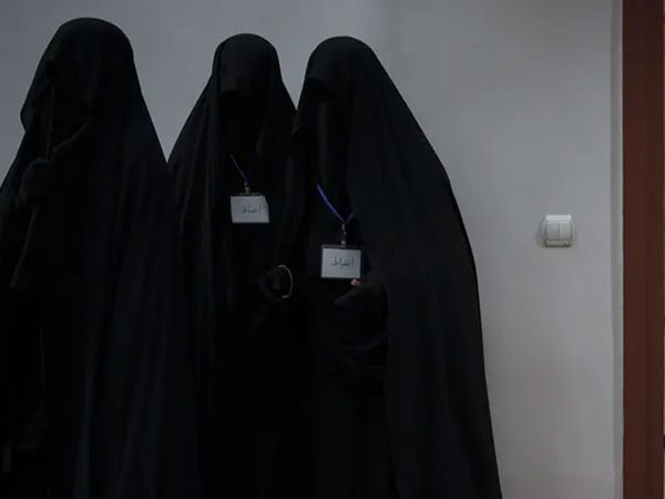 Hindistan'da büyü yapan kadınların sonu korkunç bitti