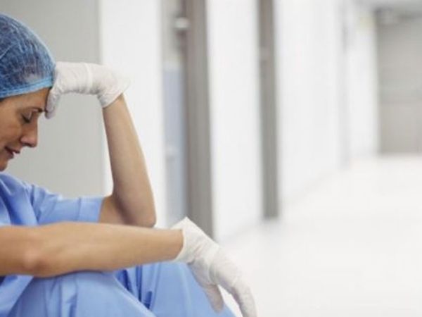 Hindistan'da iki doktor meslektaşlarına tecavüz etti