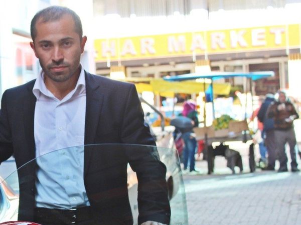 İnanmak imkansız ama 4 liraya araba sahibi oldu