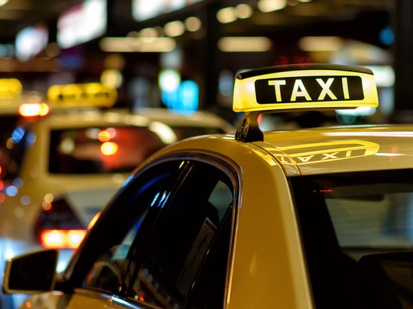 İstanbul'da Taksici Terörü Bitmiyordu!