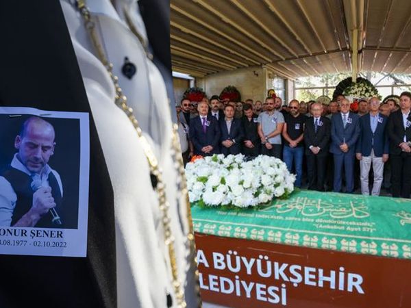 İstek parça çalmadığı için canice öldürülen müzisyen Onur Şener son yolculuğuna uğurlandı