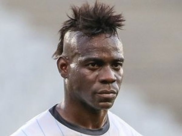 İtalyanlar, Galatasaray'ın Adana Demirspor formasını terleten yıldız oyuncu Mario Balotelli ile transferde anlaştığını duyurdu!