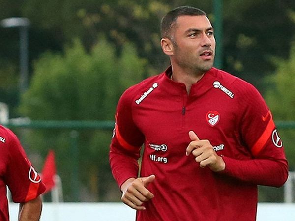 Julien Stephan'ın Burak Yılmaz ve Zeki Çelik İle İlgili Transfer Açıklamaları Gündeme Oturdu!