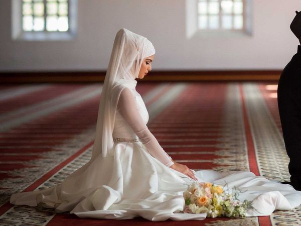 Kadınlık görevini yapamayan kadından boşanılabilir mi? Aldatılan eş İslam’a göre ne yapmalıdır?