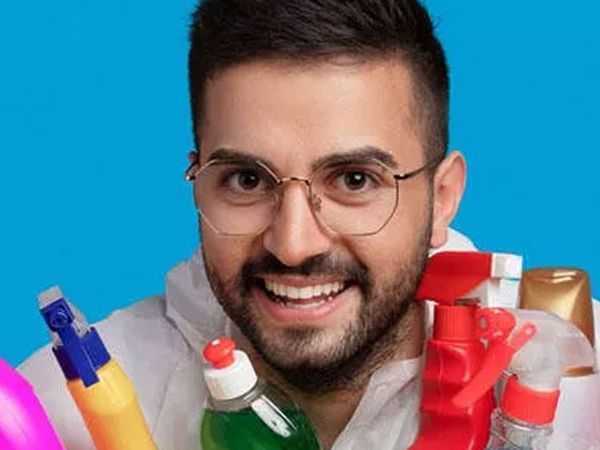 Kadir Ezildi kimdir?