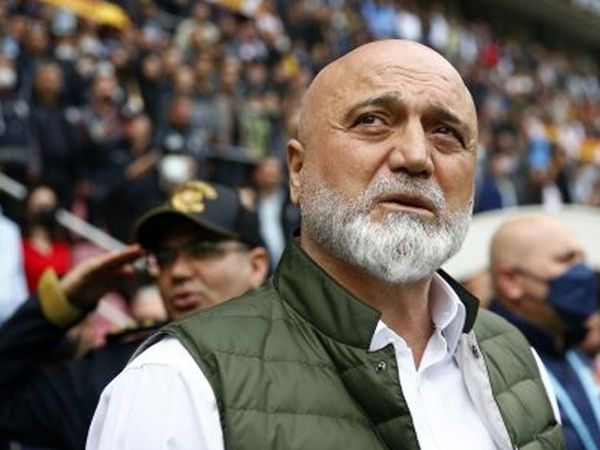 Kayserispor Teknik Direktörü Hikmet Karaman, Fenerbahçe karşısında aldıkları mağlubiyetin ardından açıklamalarda bulundu!